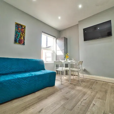 Stunning Fully Refurbished * Μπέρμιγχαμ
