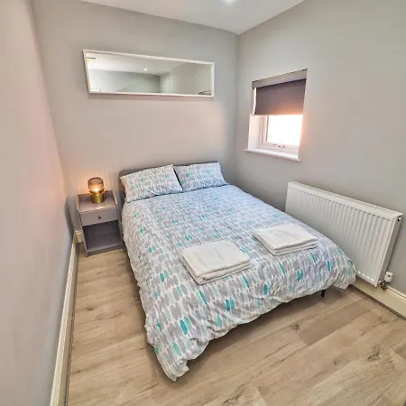 Stunning Fully Refurbished Διαμέρισμα