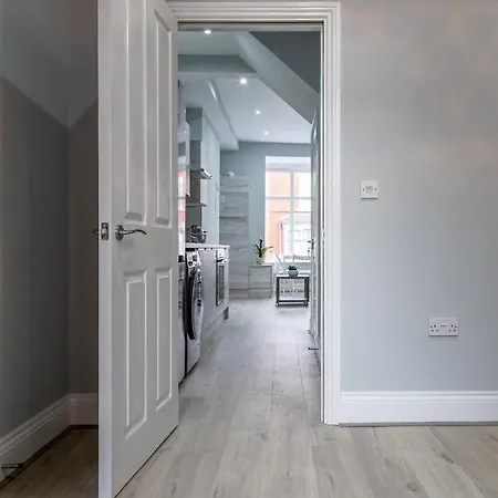 Stunning Fully Refurbished *